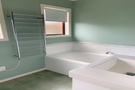 Photo of property in 10a Braid Road, St Andrews, Hamilton, 3200