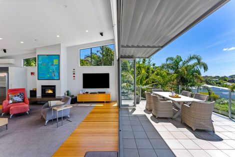 Photo of property in 72 Duncansby Road, Stanmore Bay, Whangaparaoa, 0932