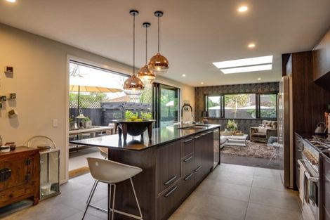 Photo of property in 15 Innes Road, St Albans, Christchurch, 8052