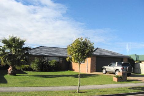 Photo of property in 24 Aldershot Place, Nawton, Hamilton, 3200