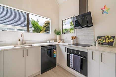 Photo of property in 46 Weka Street, Miramar, Wellington, 6022