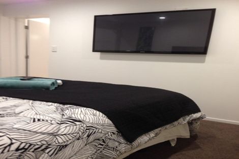 Photo of property in 75 Pah Road, Cockle Bay, Auckland, 2014