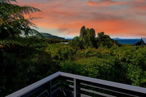 Photo of property in 27 Kaiuru Avenue, Pukawa Bay, Turangi, 3381