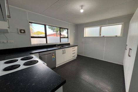 Photo of property in 30 Ada Street, Hokowhitu, Palmerston North, 4410