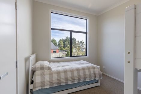 Photo of property in 71 John Norrie Place, Motuoapa, 3382