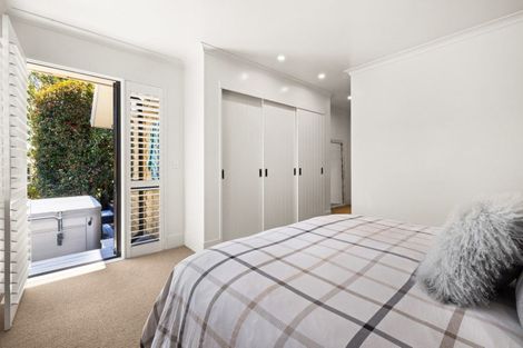 Photo of property in 12 Lennon Grove, Havelock North, 4130