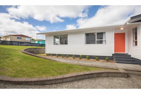 Photo of property in 34 Cypress Drive, Maungaraki, Lower Hutt, 5010