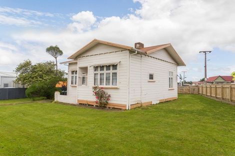 Photo of property in 7 Seddon Street, Dannevirke, 4930