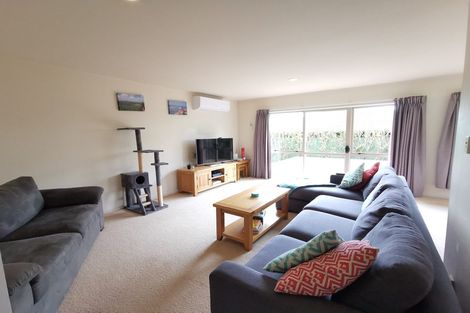 Photo of property in 49 Crawford Avenue, Mangere Bridge, Auckland, 2022