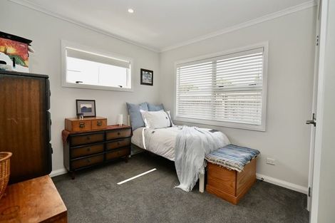 Photo of property in 13 Freedom Drive, Kelvin Grove, Palmerston North, 4414