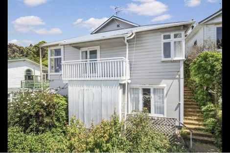 Photo of property in 10 Queens Drive, Kilbirnie, Wellington, 6022