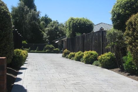 Photo of property in 9 Villa Grove, Ilam, Christchurch, 8041