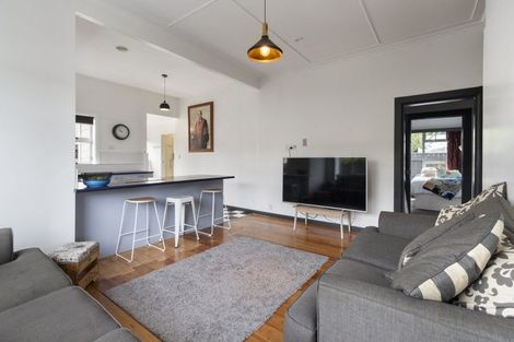 Photo of property in 7 Millar Street, Terrace End, Palmerston North, 4410