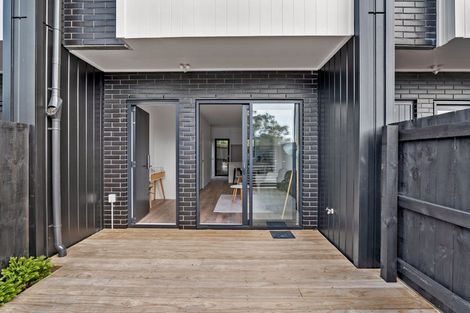 Photo of property in 3 Meg Lane, Glen Eden, 0602