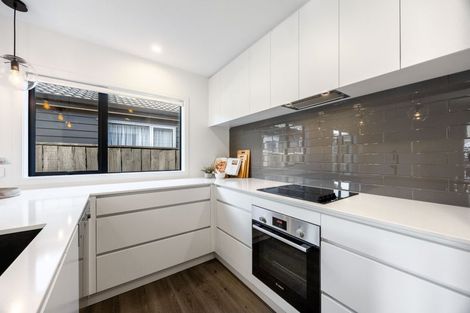 Photo of property in 33 Makete Crescent, Hobsonville, Auckland, 0618