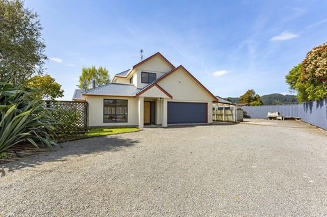 Photo of property in 22 Granville Street, Silverstream, Upper Hutt, 5019