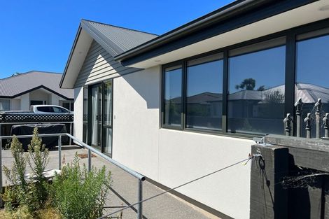 Photo of property in 2/126 Halswell Junction Road, Halswell, Christchurch, 8025