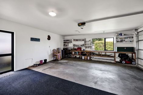 Photo of property in 23 Veale Road, Frankleigh Park, New Plymouth, 4310