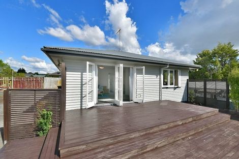 Photo of property in 73a Awaroa Road, Helensville, 0800