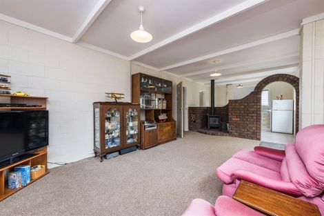 Photo of property in 47 Oreil Avenue, West Harbour, Auckland, 0618