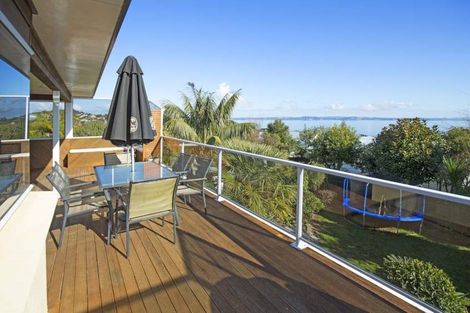 Photo of property in 1312 Whangaparaoa Road, Army Bay, Whangaparaoa, 0930
