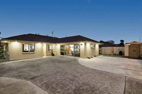 Photo of property in 122 Dominion Road, Papakura, 2110