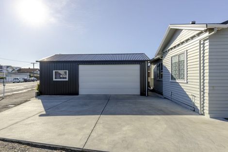 Photo of property in 83 Tukapa Street, Westown, New Plymouth, 4310