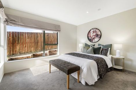 Photo of property in 43 Unsworth Drive, Unsworth Heights, Auckland, 0632