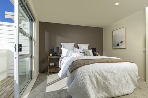 Photo of property in 8/3 Riverside Road, Orewa, 0931