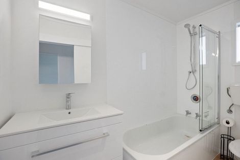 Photo of property in 16c Buckley Grove, Paraparaumu, 5032