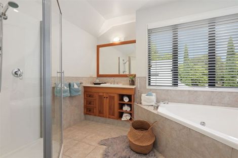 Photo of property in 13 Thorrington Road, Cashmere, Christchurch, 8022