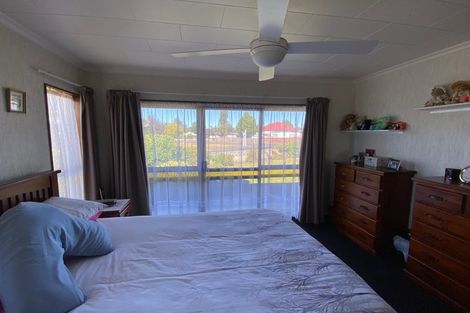 Photo of property in 16 Mathew Street, Dannevirke, 4930