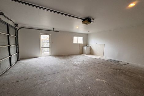 Photo of property in 50 Corricvale Way, Northcross, Auckland, 0630