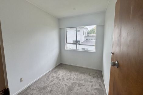 Photo of property in 1/38a Blakeborough Drive, Forrest Hill, Auckland, 0620