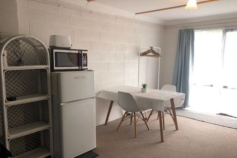 Photo of property in 4 Bradley Place, Lynmore, Rotorua, 3010