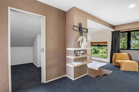 Photo of property in 52 Ruapehu Drive, Fitzherbert, Palmerston North, 4410