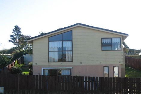 Photo of property in 142 Holborn Drive, Stokes Valley, Lower Hutt, 5019