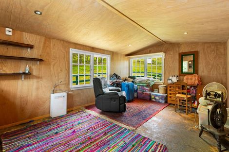 Photo of property in 90 Lone Kauri Road, Karekare, Auckland, 0772