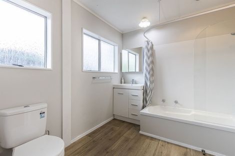 Photo of property in 16 Jupiter Street, Milson, Palmerston North, 4414