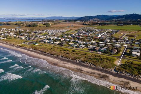 Photo of property in 196 Seaforth Road, Waihi Beach, 3611