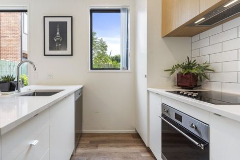 Photo of property in 73 Mangahoe Road, Mount Wellington, Auckland, 1062