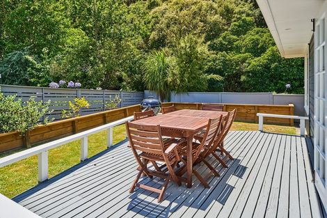 Photo of property in 15 Charthouse Lane, Whitby, Porirua, 5024