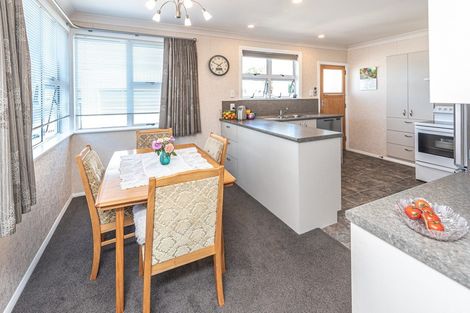 Photo of property in 37 Lewis Avenue, Aramoho, Whanganui, 4500