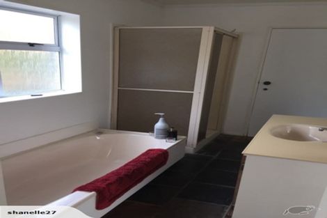 Photo of property in 8 Te Ana Place, Lynmore, Rotorua, 3010