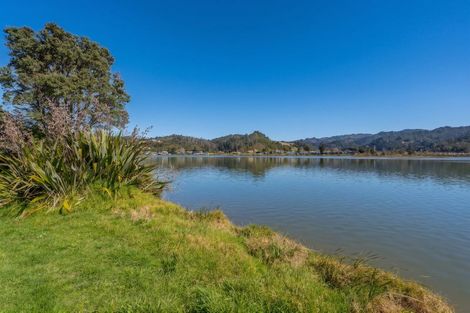 Photo of property in 20 Marquet Place, Tairua, 3508