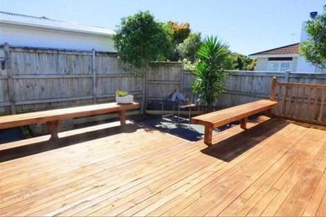 Photo of property in 1/9 Tarahua Road, Vogeltown, New Plymouth, 4310