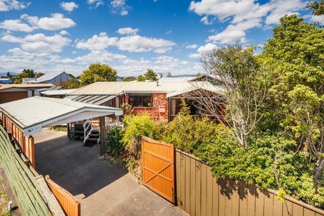 Photo of property in 1 Peter Hall Drive, Kelvin Grove, Palmerston North, 4414