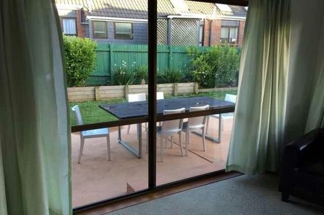 Photo of property in 21 Voltaire Court, Botany Downs, Auckland, 2010