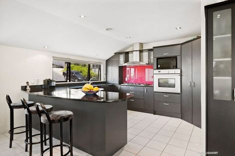 Photo of property in 12 Bunker Way, Strathmore Park, Wellington, 6022