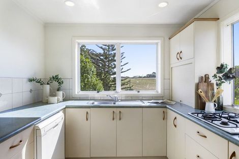 Photo of property in 31 Cameron Road, Waiuku, 2681